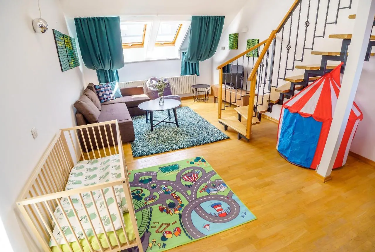 Home Alone 5Br+3Bath Penthouse In Center Of Prague Apartment